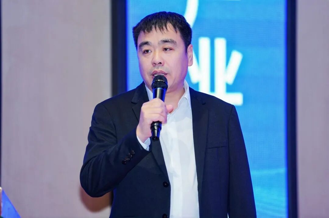 第2届印商大会・2026印包行业春季合作年会圆满落幕 共启中部印包产业新征程 第2届印商大会・2026印包行业春季合作年会圆满落幕 共启中部印包产业新征程