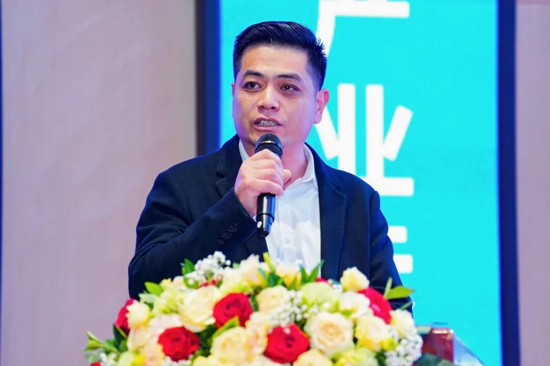 第2届印商大会・2026印包行业春季合作年会圆满落幕 共启中部印包产业新征程 第2届印商大会・2026印包行业春季合作年会圆满落幕 共启中部印包产业新征程